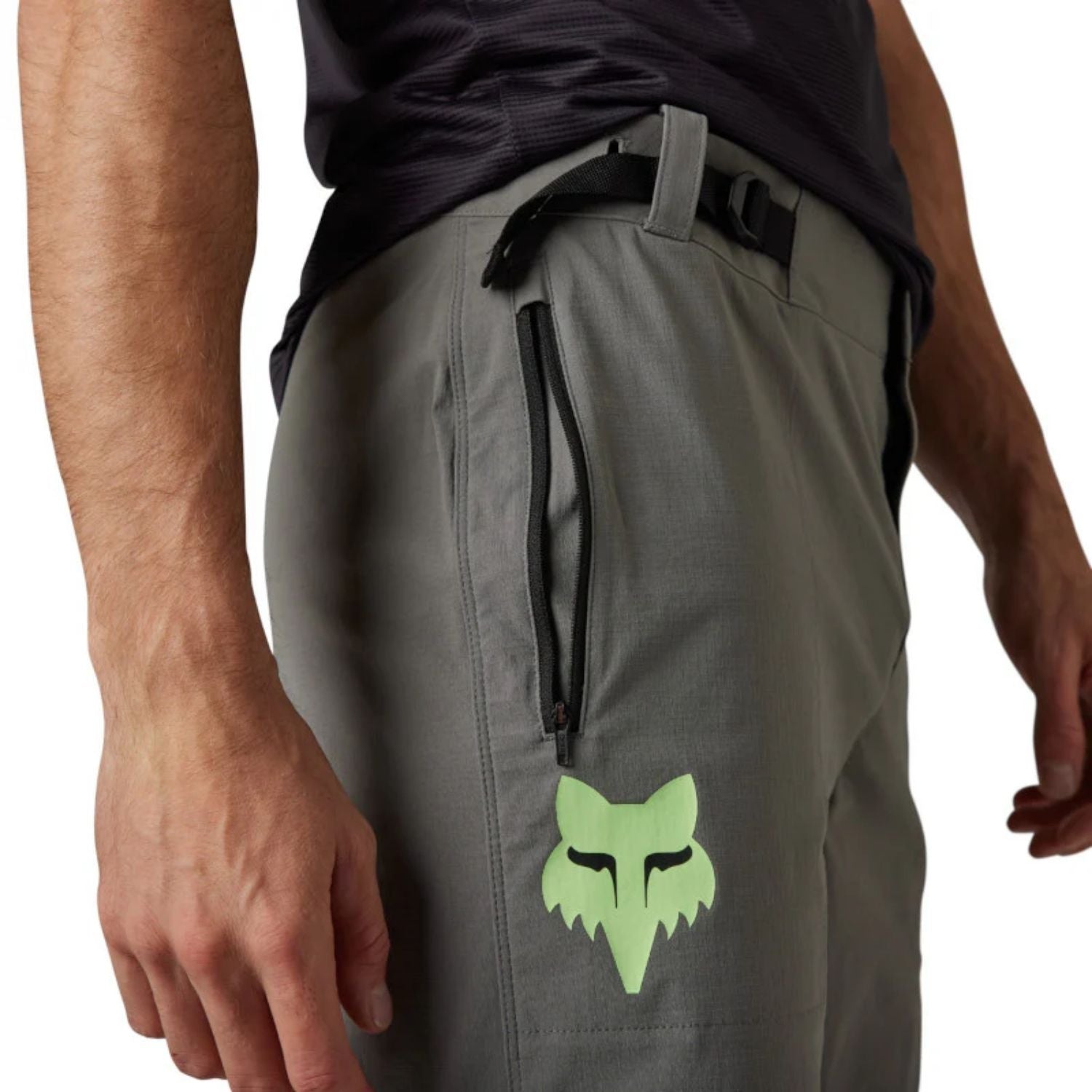 SHORT FOX RANGER RACE [GRIS] (CON BADANA) - Todo Riders