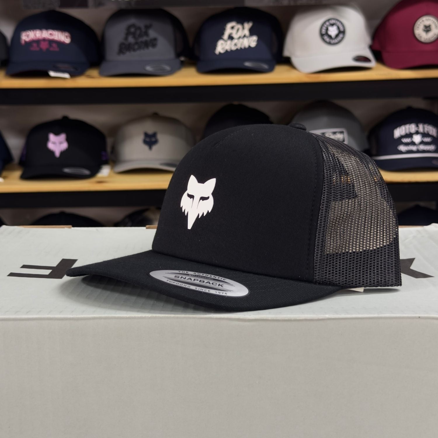 GORRA FOX HEAD TRUCKER [NEGRO] - Todo Riders