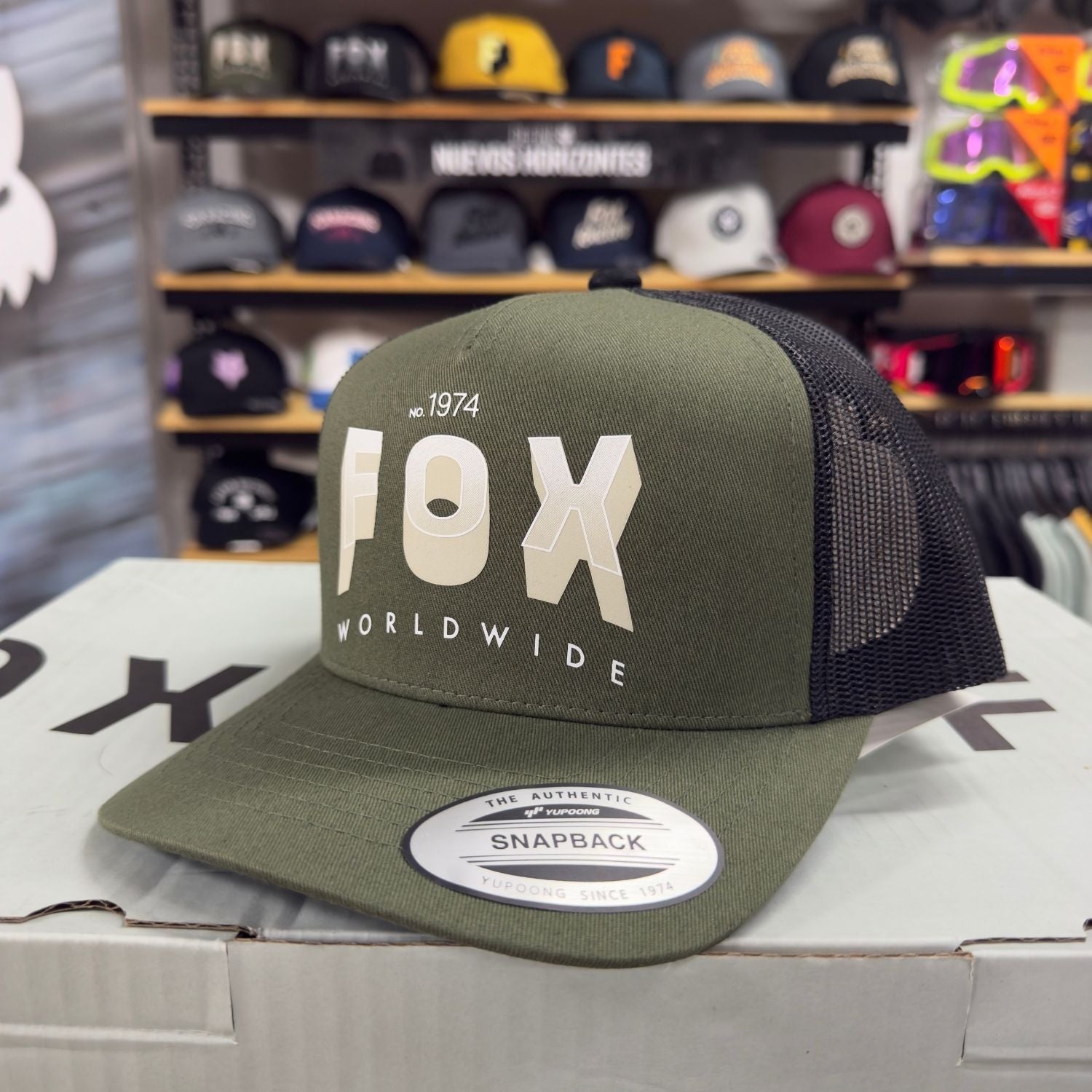 GORRA FOX BLOCK MESH TRUCKER [VERDE OSCURO] - Todo Riders