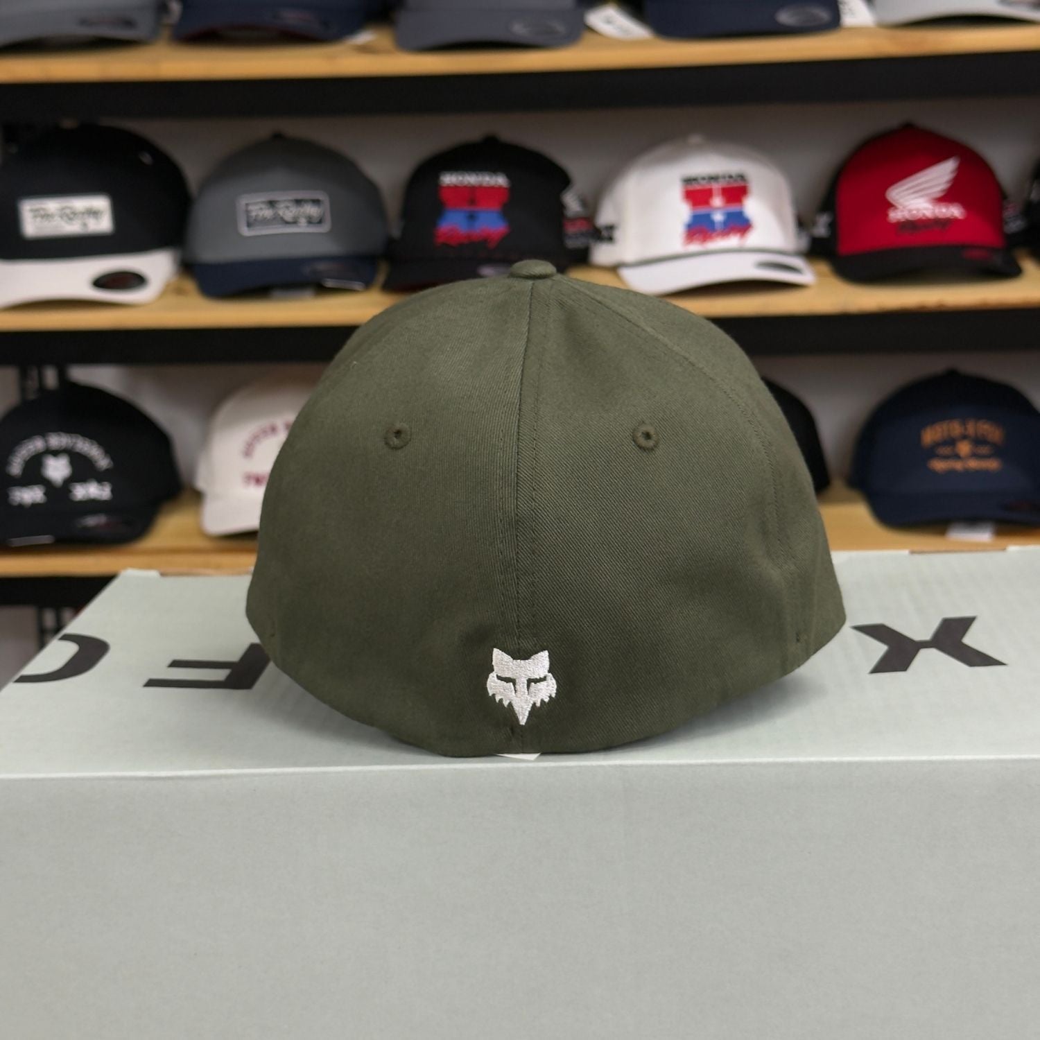 GORRA FOX SUPPLY FLEXFIT [VERDE OSCURO]