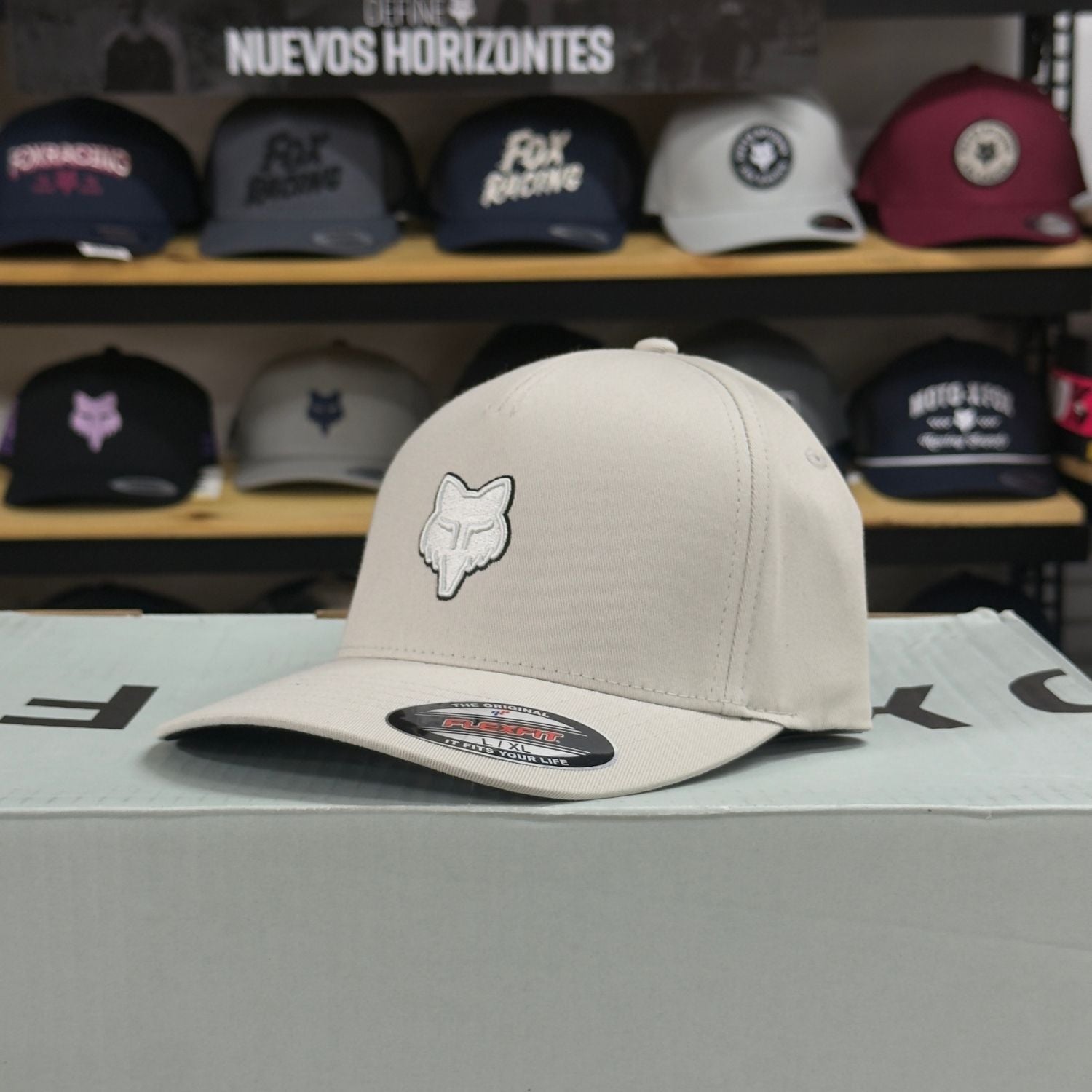 GORRA FOX HEAD FLEXFIT [VIN WHT] - Todo Riders