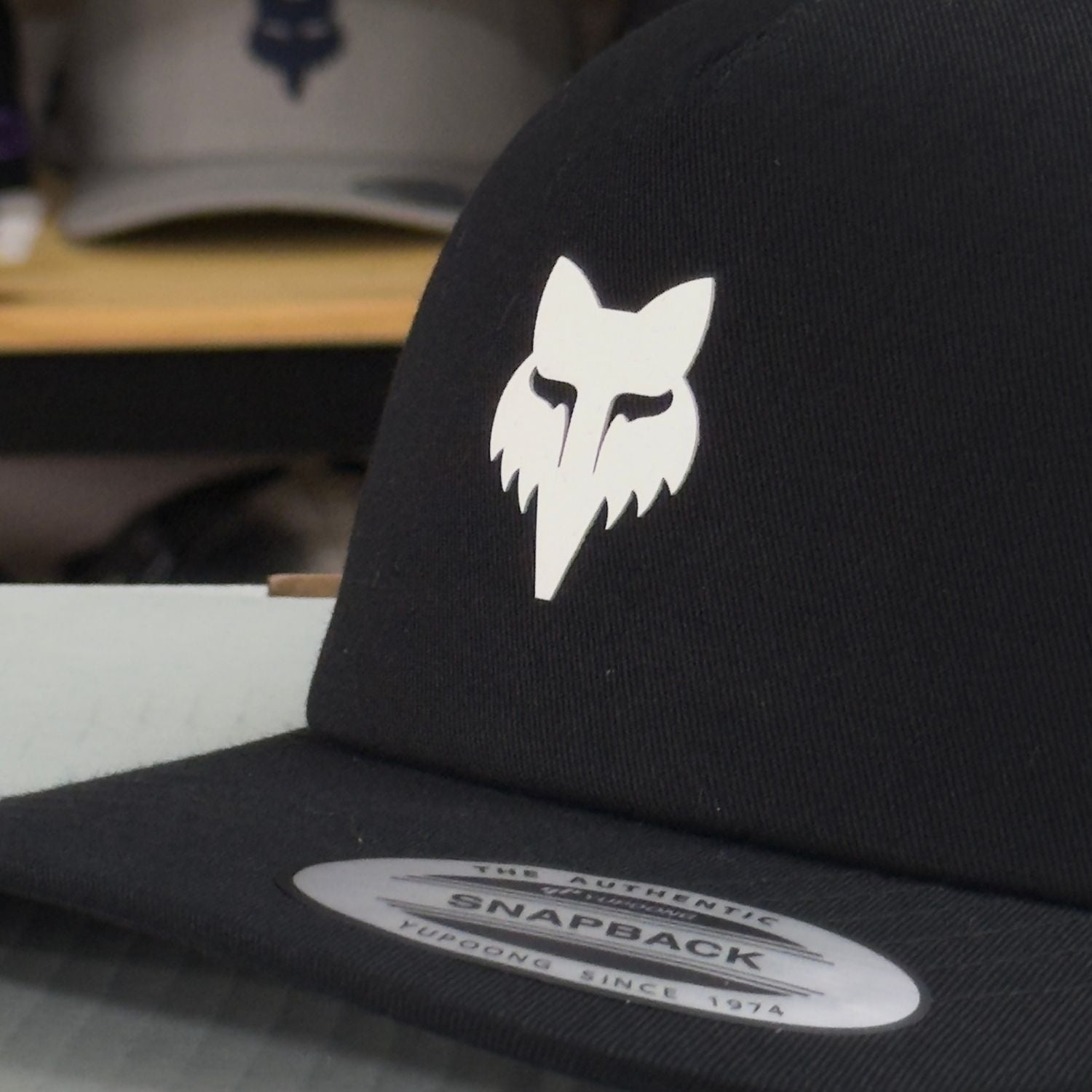 GORRA FOX HEAD TRUCKER [NEGRO] - Todo Riders