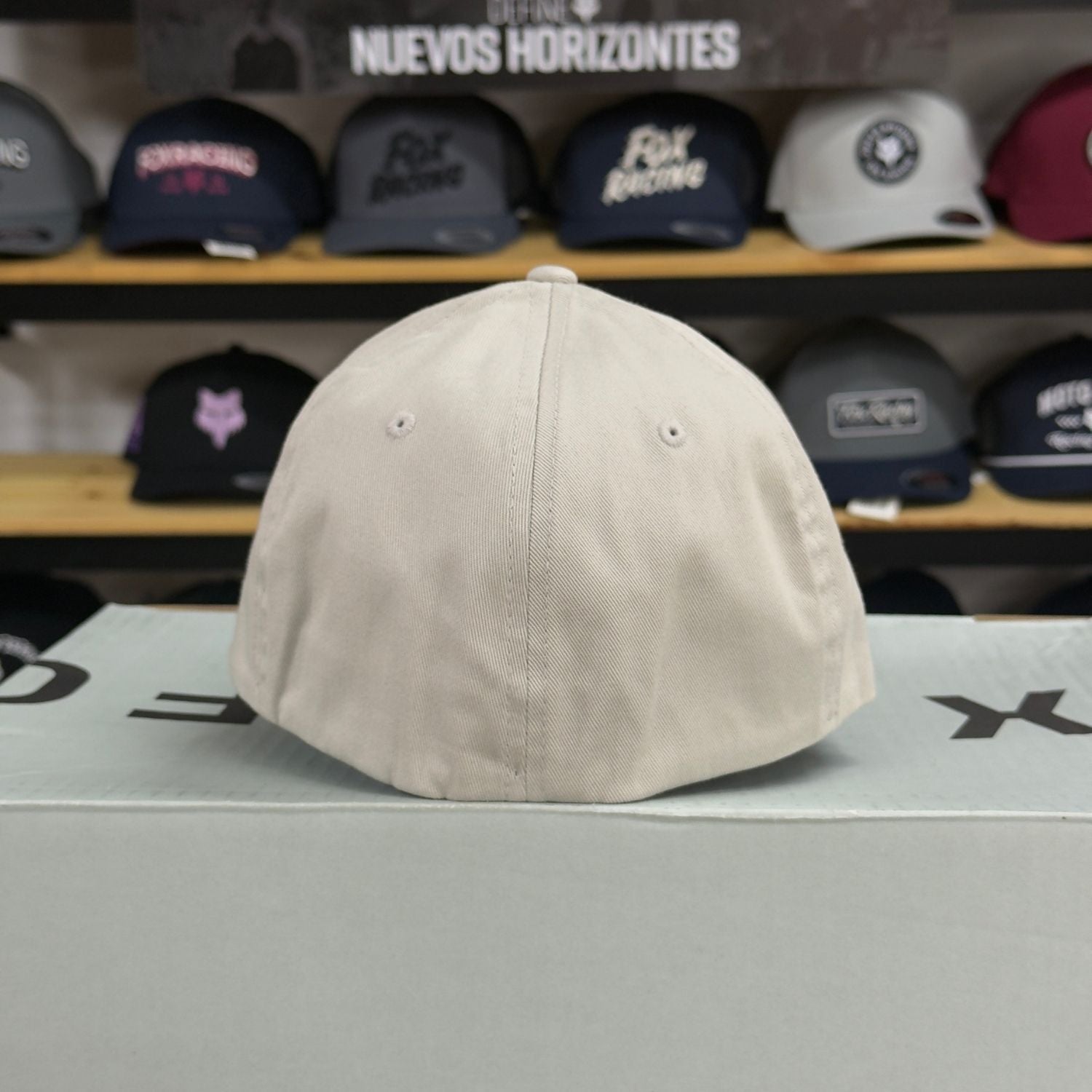 GORRA FOX HEAD FLEXFIT [VIN WHT] - Todo Riders