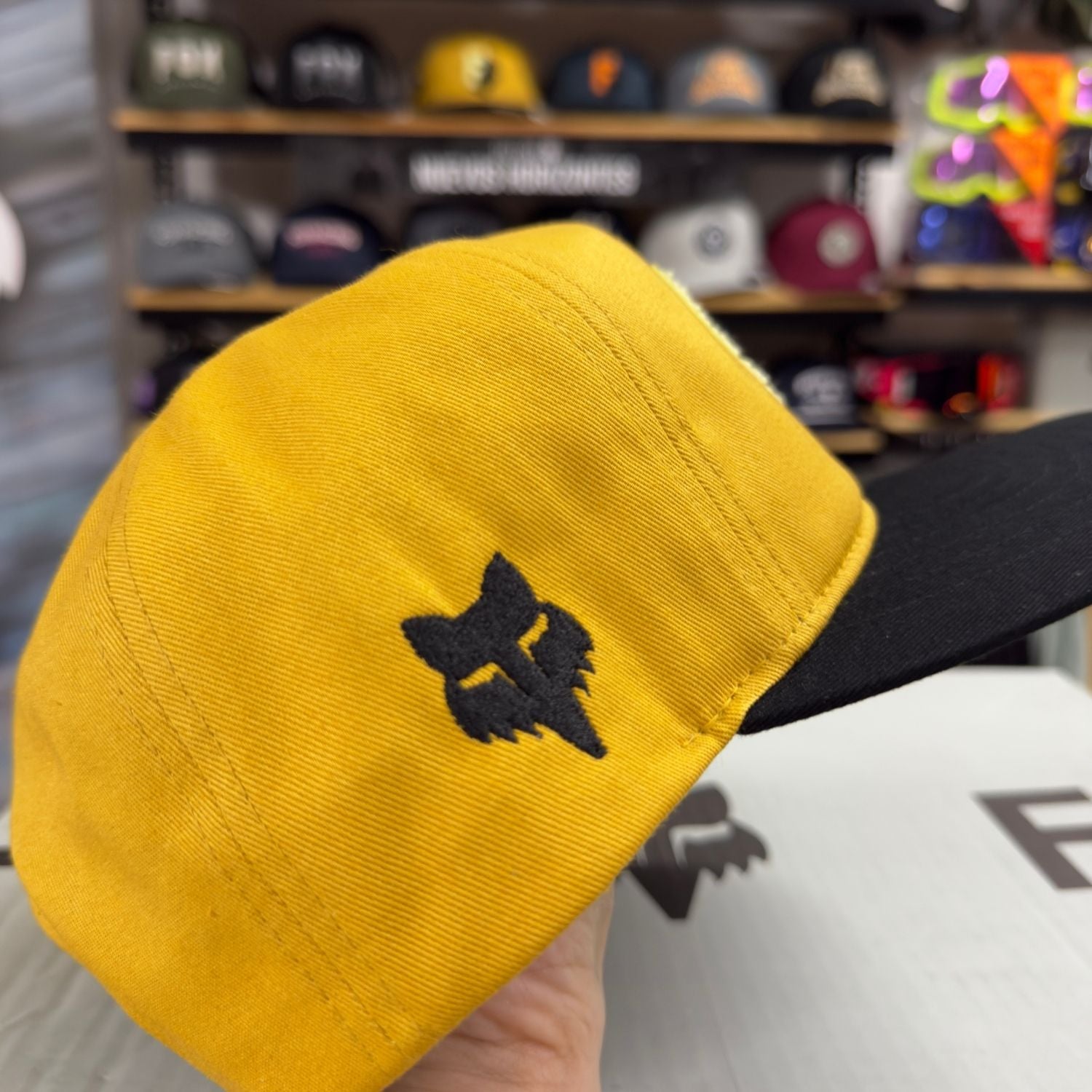 GORRA FOX SHADOW SNAPBACK [AMARILLO] - Todo Riders
