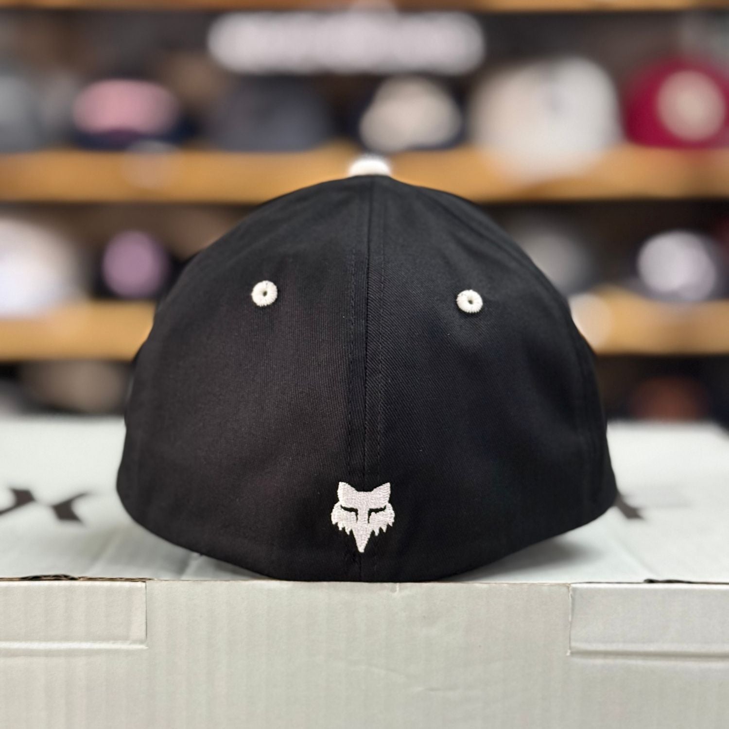 GORRA FOX FUEL FLEXFIT [NEGRO] - Todo Riders