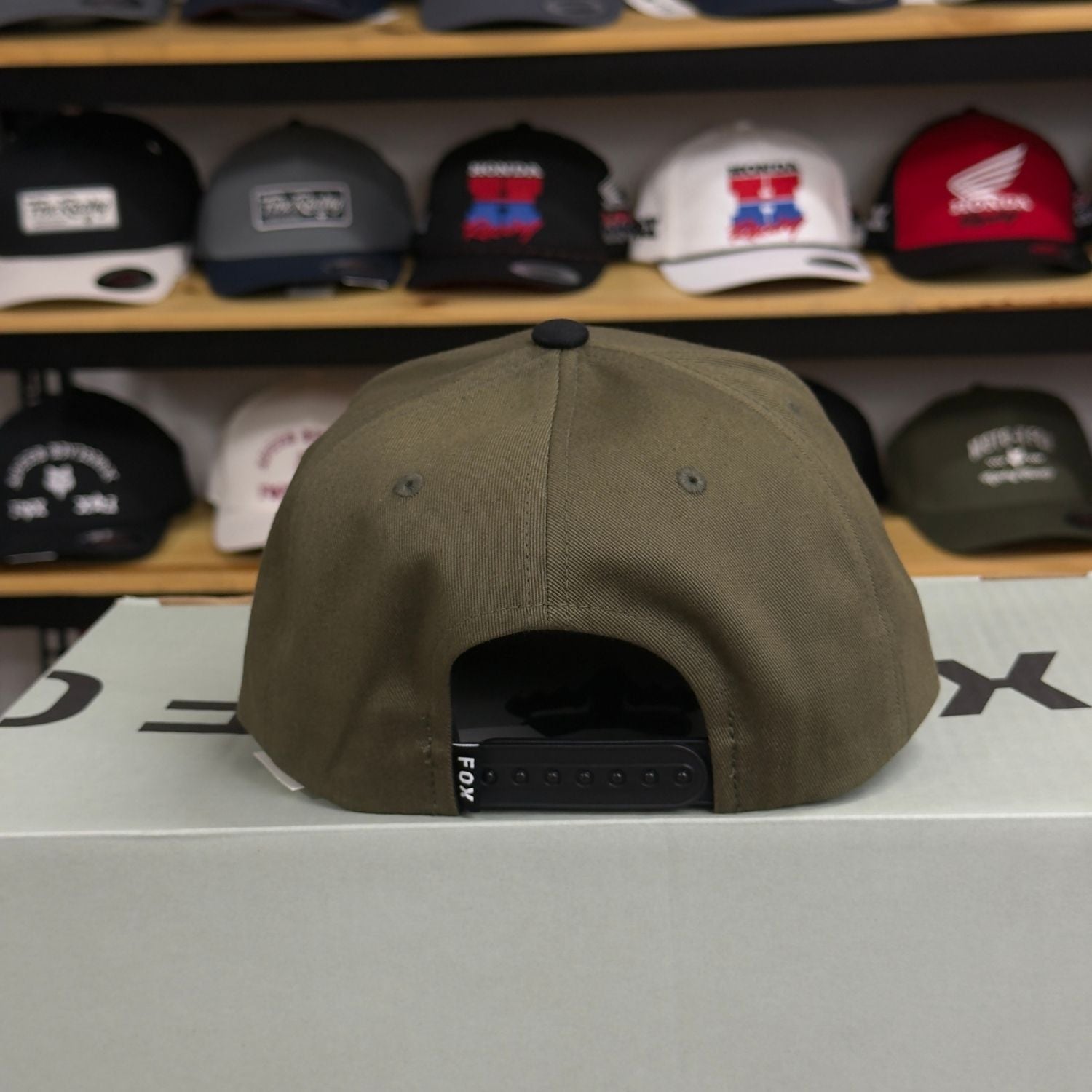 GORRA FOX HEAD EMB TRUCKER [VERDE]