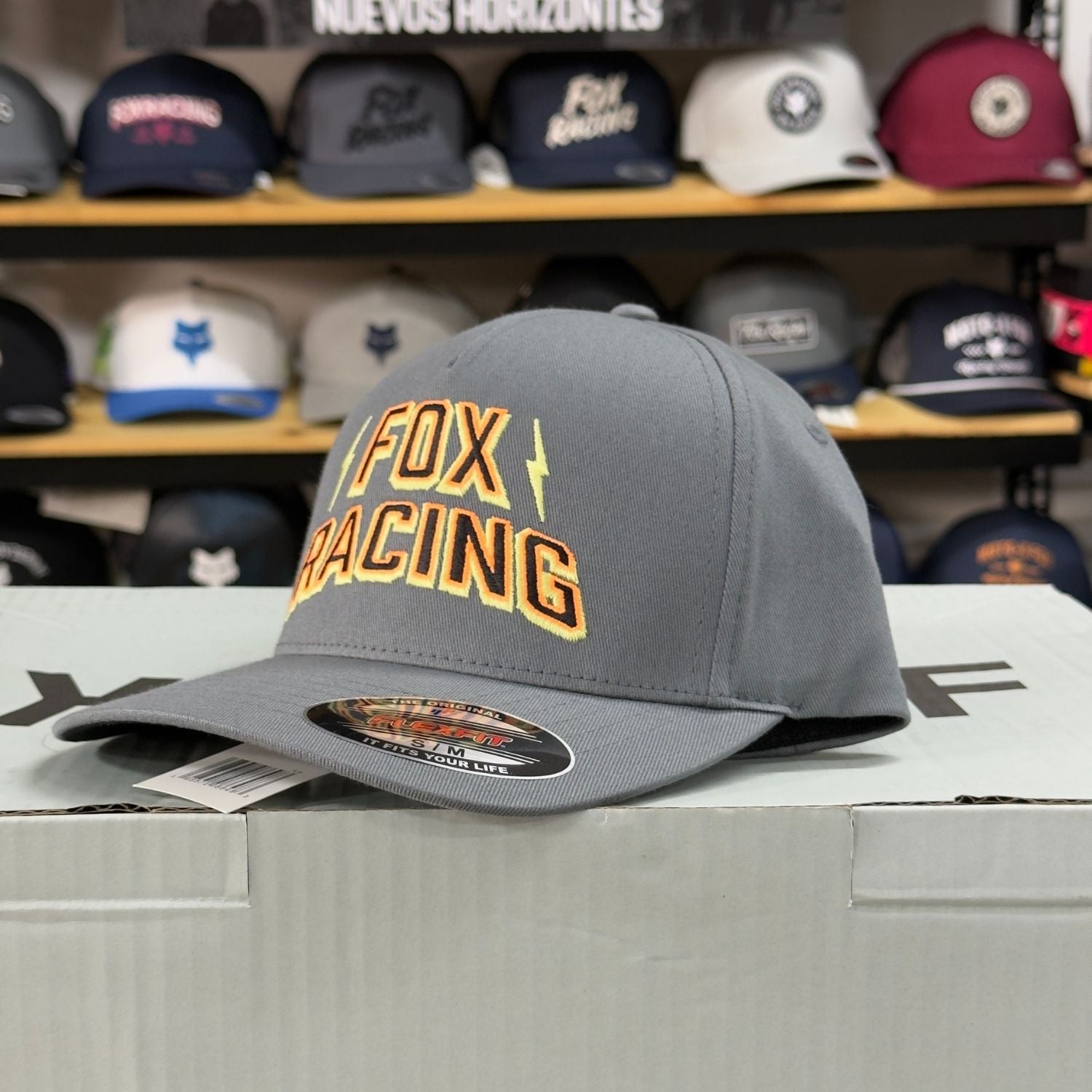 GORRA FOX STORM FLEXFIT [GRIS] - Todo Riders