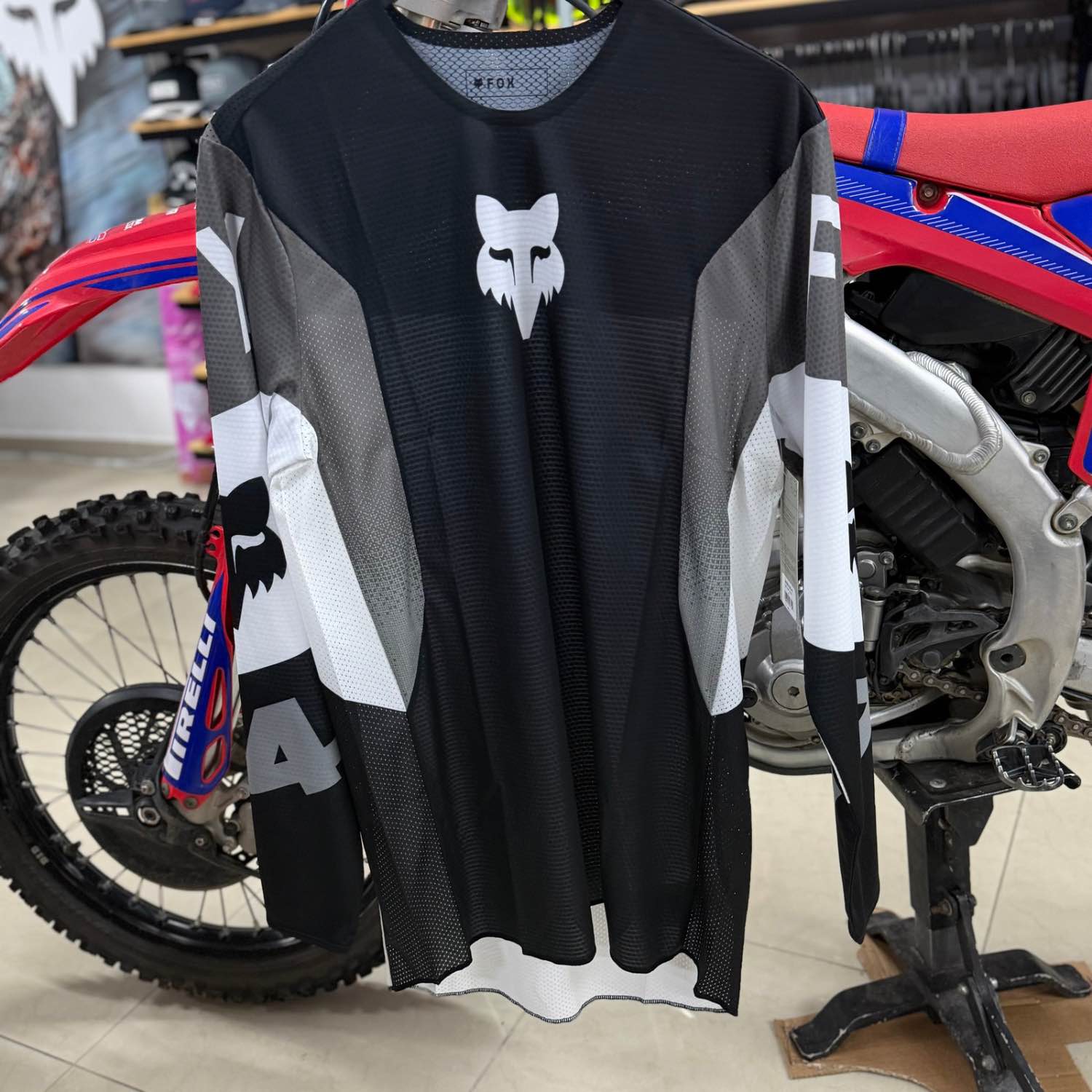 JERSEY FOX 360 TINE [NEGRO]